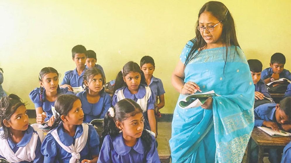 প্রাথমিকেও অনলাইন ক্লাস নিয়ে আলোচনা, অফলাইনে পাঠদানের পরামর্শ শিক্ষকদের